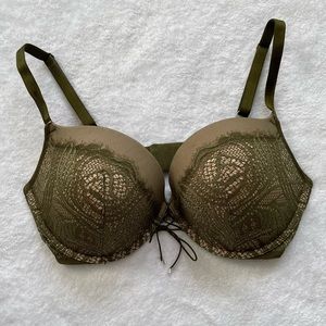 Victoria's Secret Very Sexy Push-Up Bra, Size 38D, Olive Green Lace